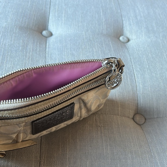 Vintage Coach Poppy Collection Wrislet - Picture 8 of 10